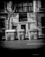 Barcelona street, Debonair, TriX 400@400, Rodinal 1:50