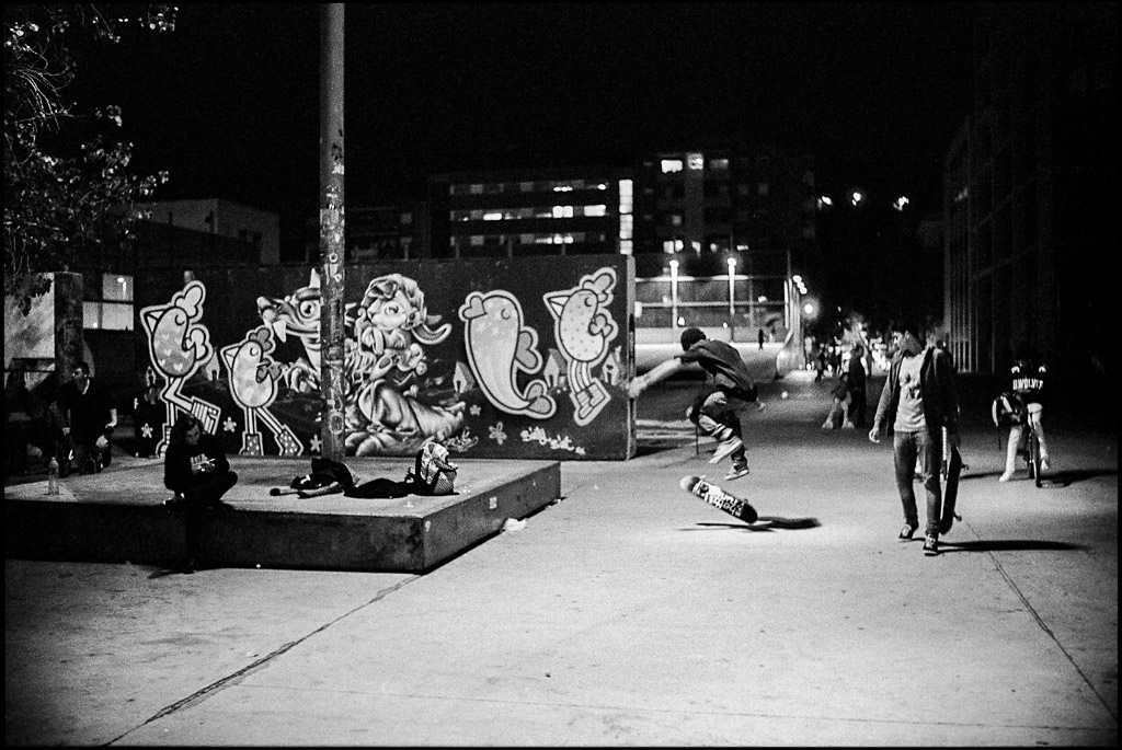 Barcelona natt, Leica M6, Tri-X 400@1600, Rodinal 1:50